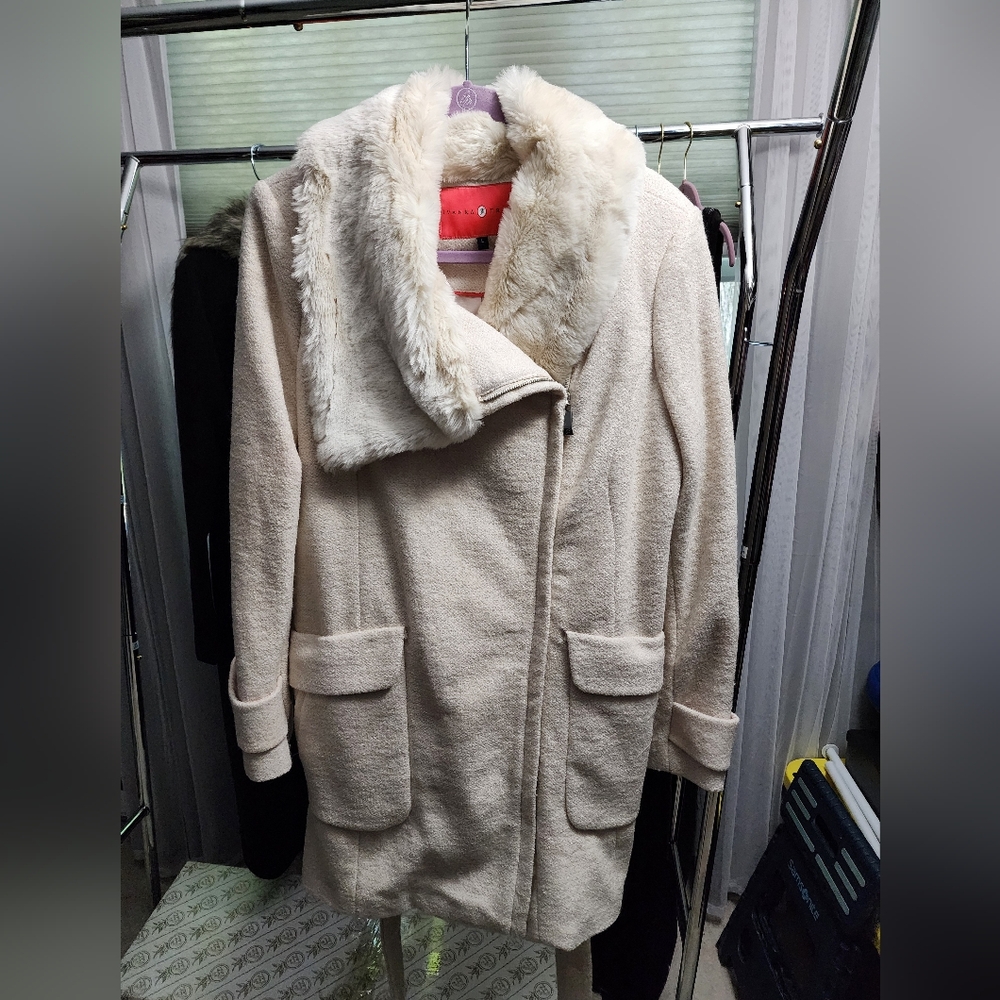 Ivanka Trump Cream Shimmer Coat Size Large
